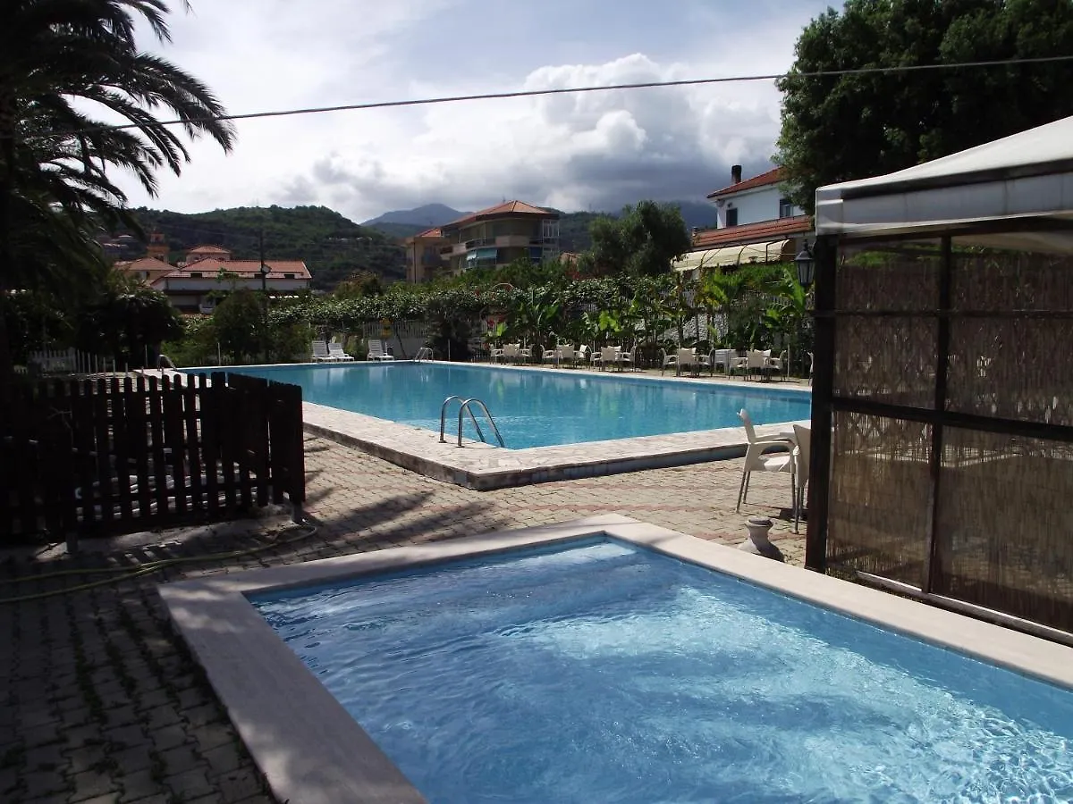 Bike And Breakfast Apartments Pietra Ligure
